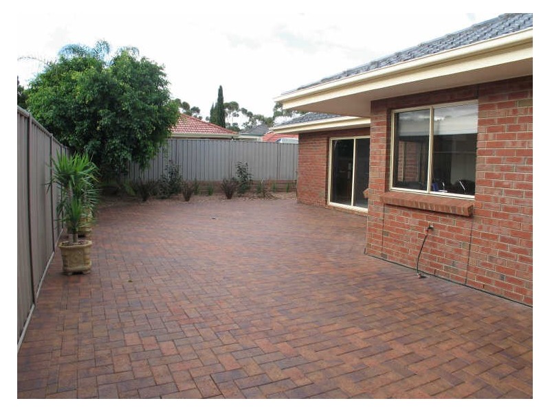11 Dovecote Street, Oakden SA 5086