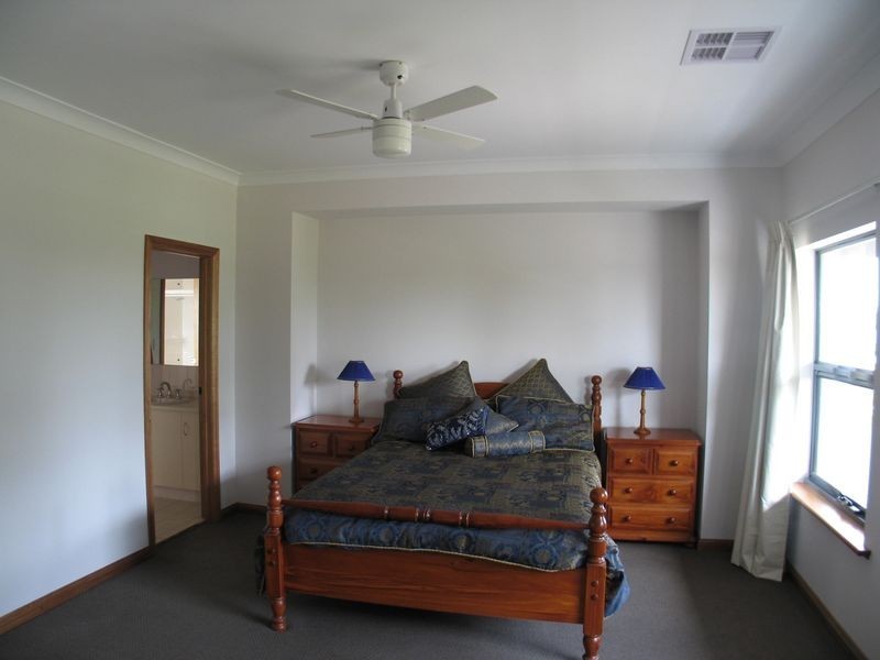 17 Park Street, Campbelltown SA 5074