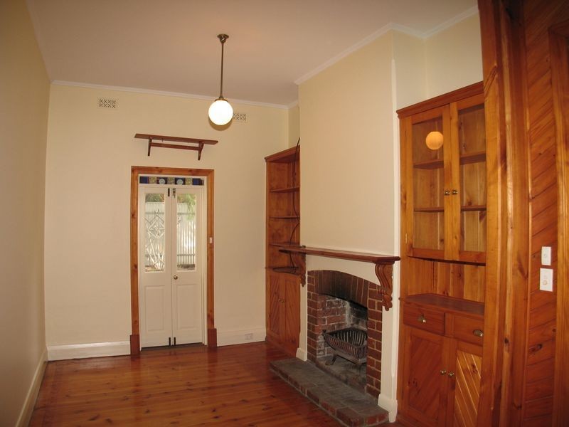 23 Jetty Road, Largs Bay SA 5016