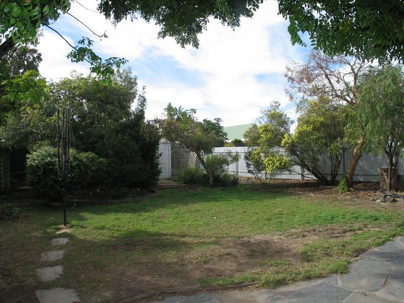 23 Jetty Road, Largs Bay SA 5016