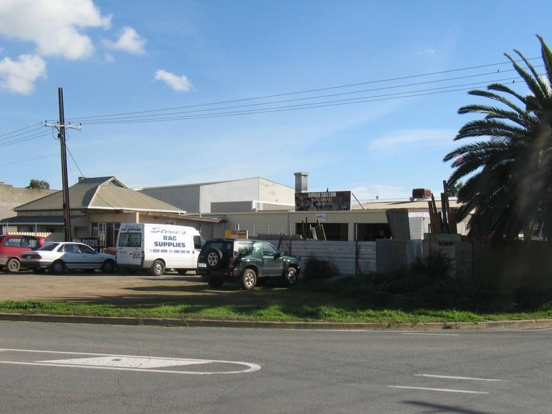 2 Thomas Street, Cavan SA 5094