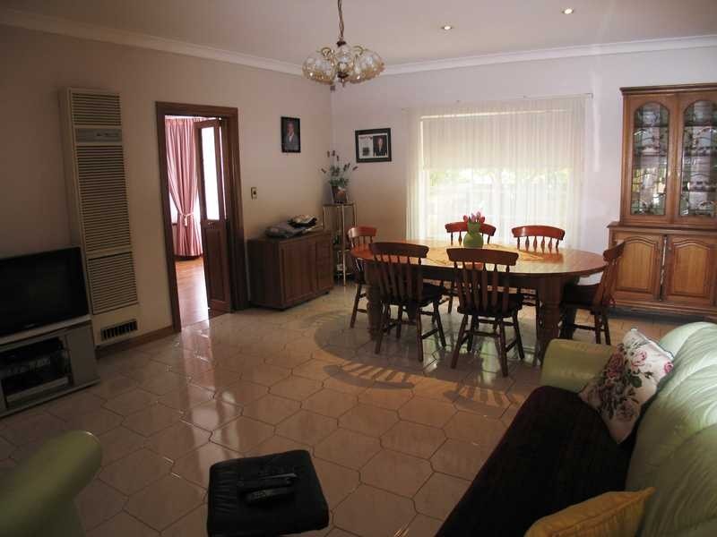 37 Forest Avenue, Newton SA 5074