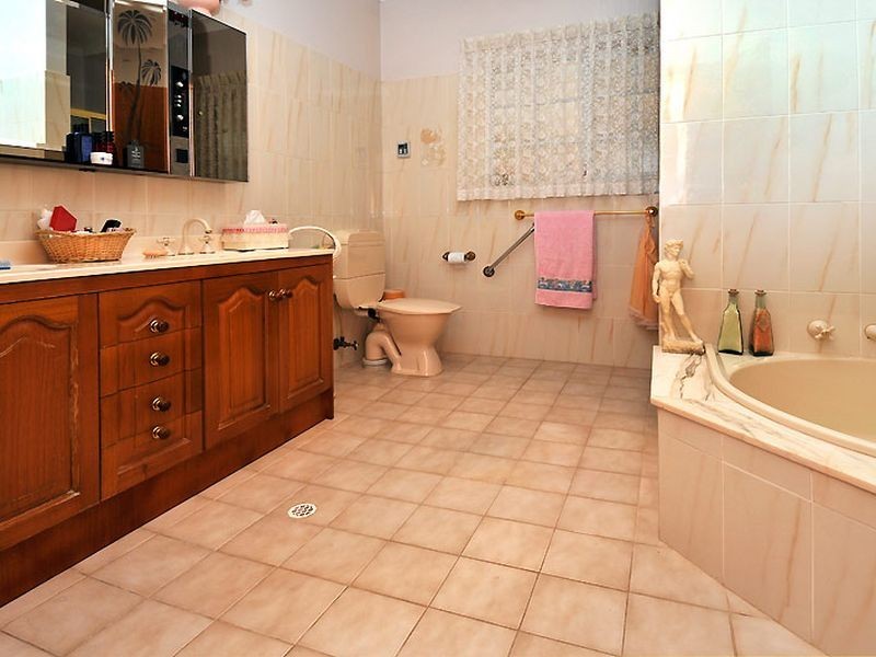 37 Forest Avenue, Newton SA 5074