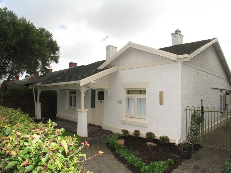 43 Knightsbridge Road, Leabrook SA 5068