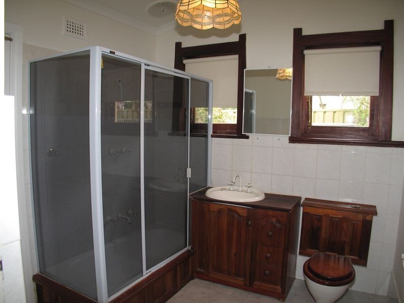43 Knightsbridge Road, Leabrook SA 5068