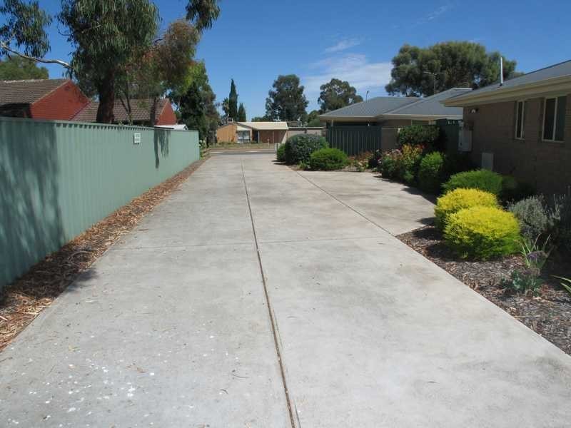 Unit 6/23a Morialta Drive, Smithfield SA 5114