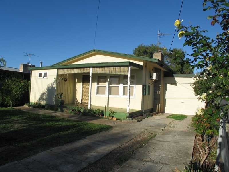 8 Gosfield Avenue, Hampstead Gardens SA 5086