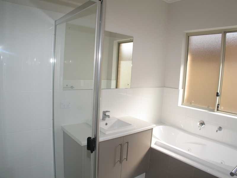 20 Atkell Ave, Campbelltown SA 5074