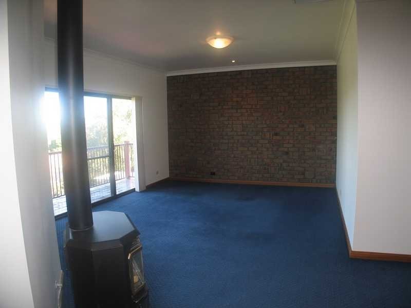 14 Saratoga Ave, Redwood Park SA 5097