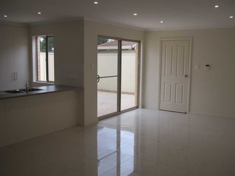 15 Francis Cres, Salisbury Heights SA 5109