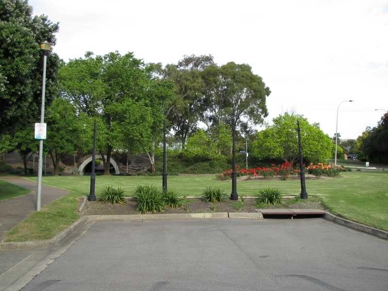 3/21 Hampton Court, Wynn Vale SA 5127