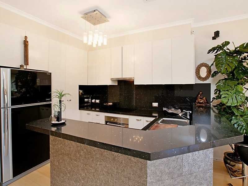 2/108 Chief Street, Brompton SA 5007
