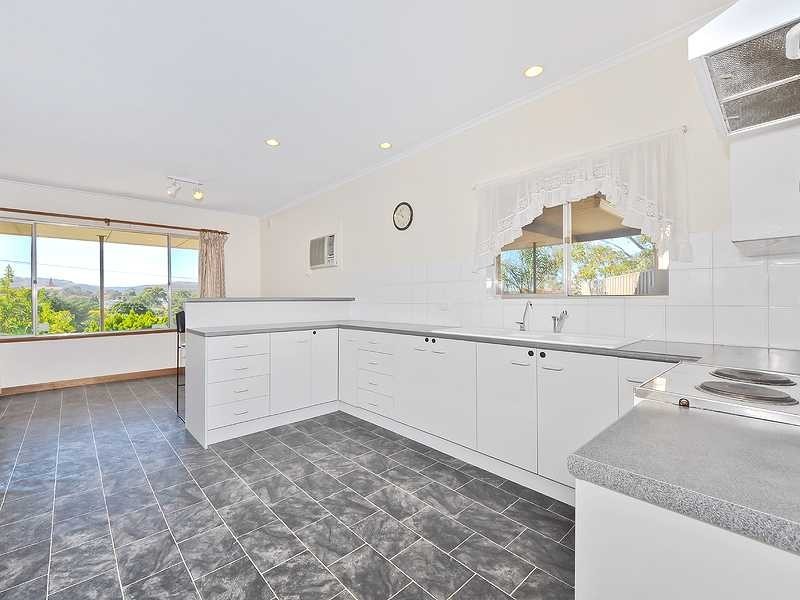 12 Glasgow Ave, Modbury SA 5092