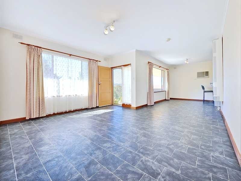 12 Glasgow Ave, Modbury SA 5092