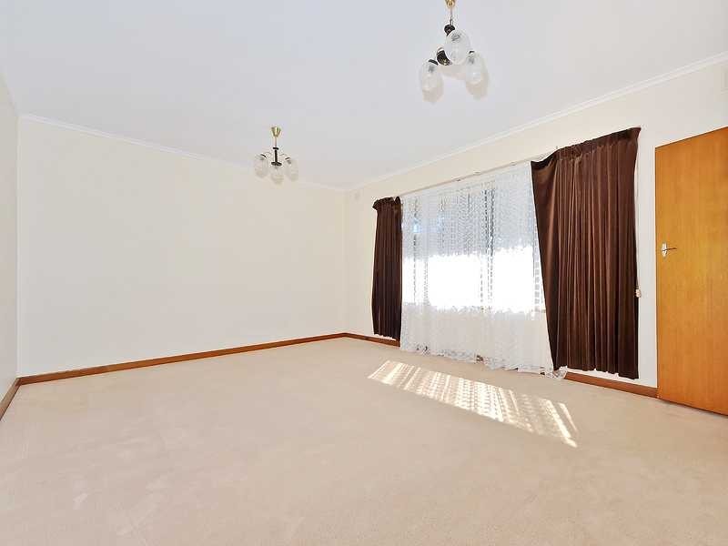 12 Glasgow Ave, Modbury SA 5092