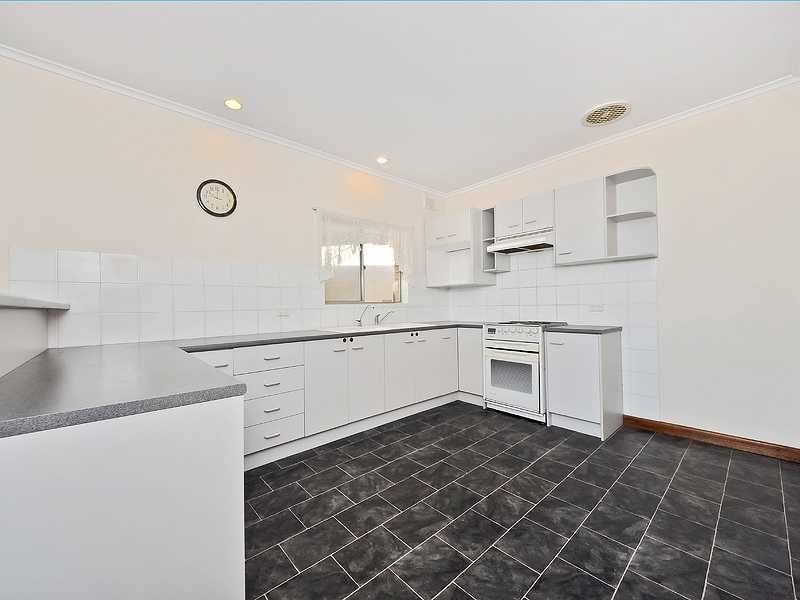 12 Glasgow Ave, Modbury SA 5092