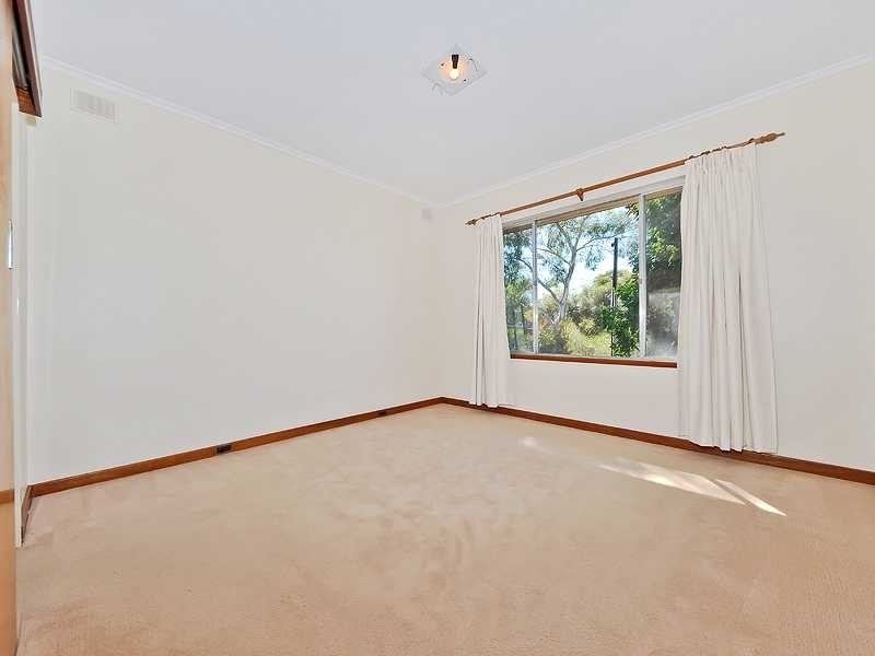 12 Glasgow Ave, Modbury SA 5092