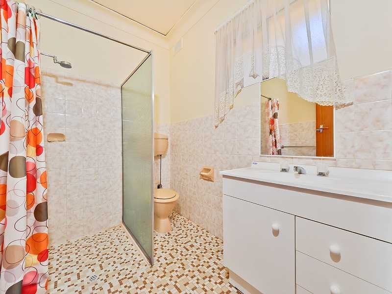 12 Glasgow Ave, Modbury SA 5092