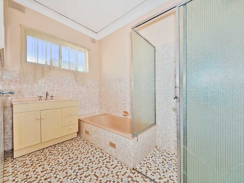 12 Glasgow Ave, Modbury SA 5092