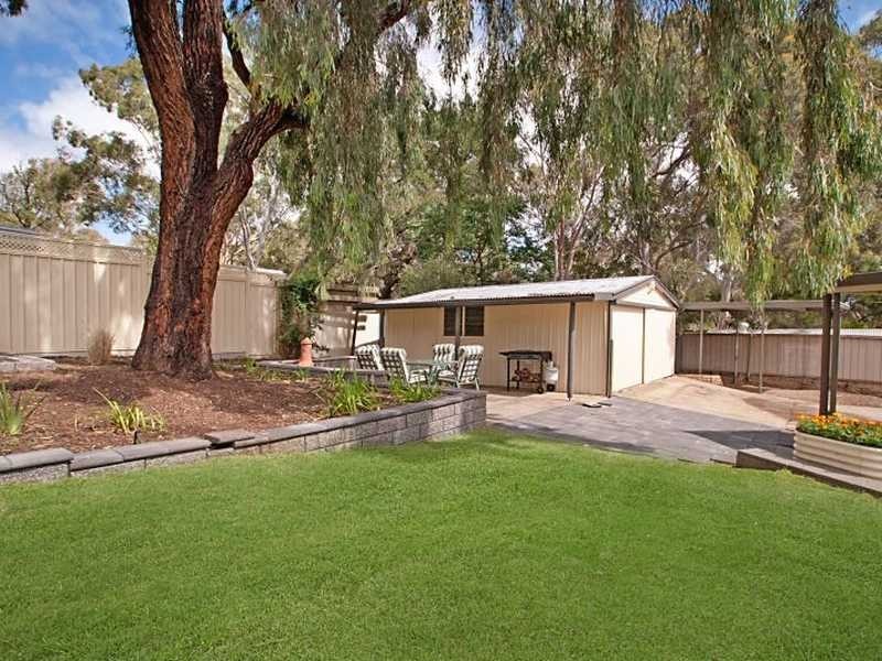 18 Greenside Ave, Athelstone SA 5076