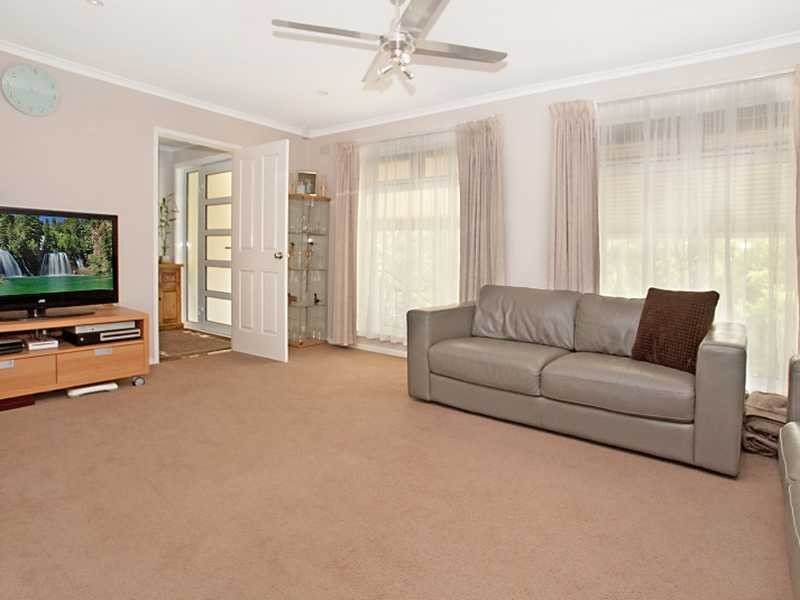 18 Greenside Ave, Athelstone SA 5076