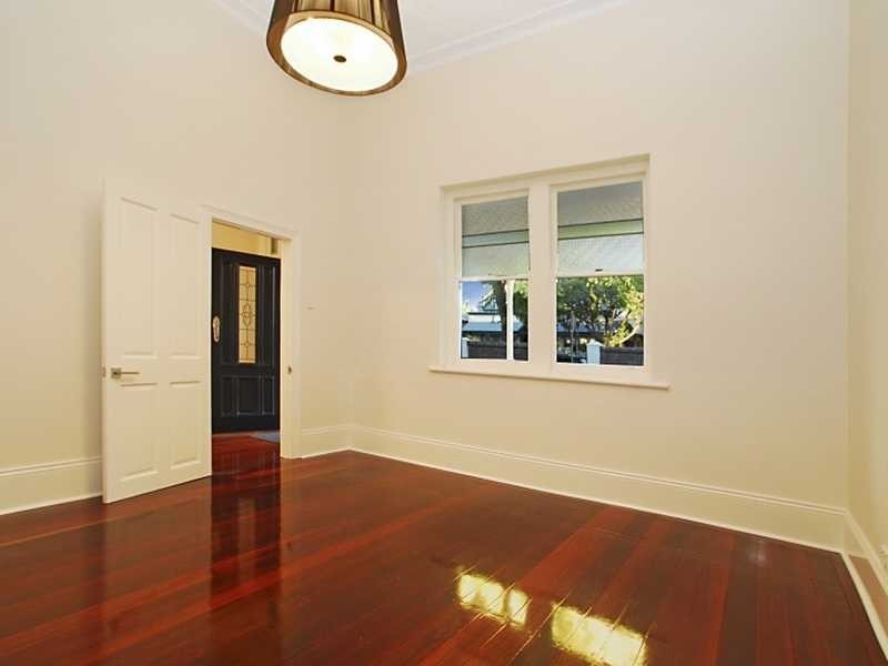28 Sixth Ave, St Peters SA 5069