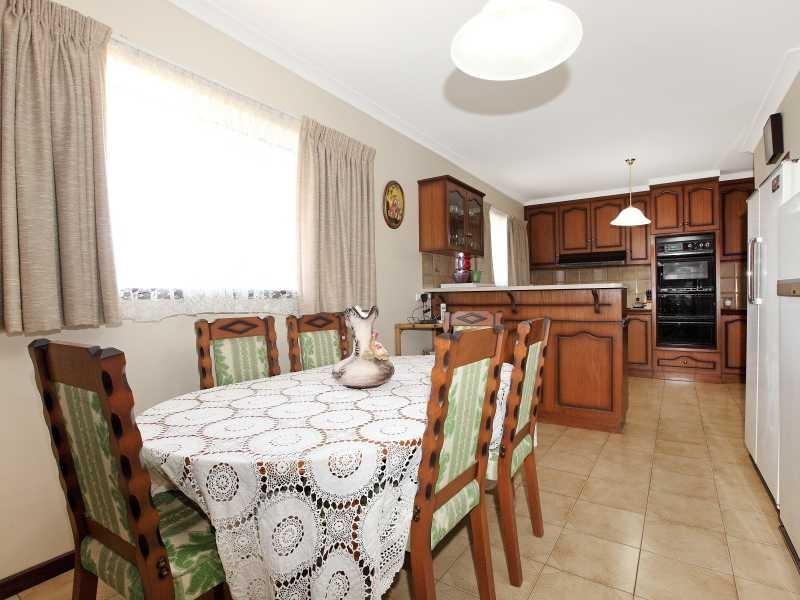 27 Freeman Avenue, Tranmere SA 5073