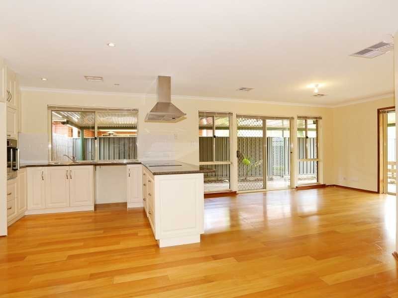 37 Gascoyne Ave, Hillcrest SA 5086