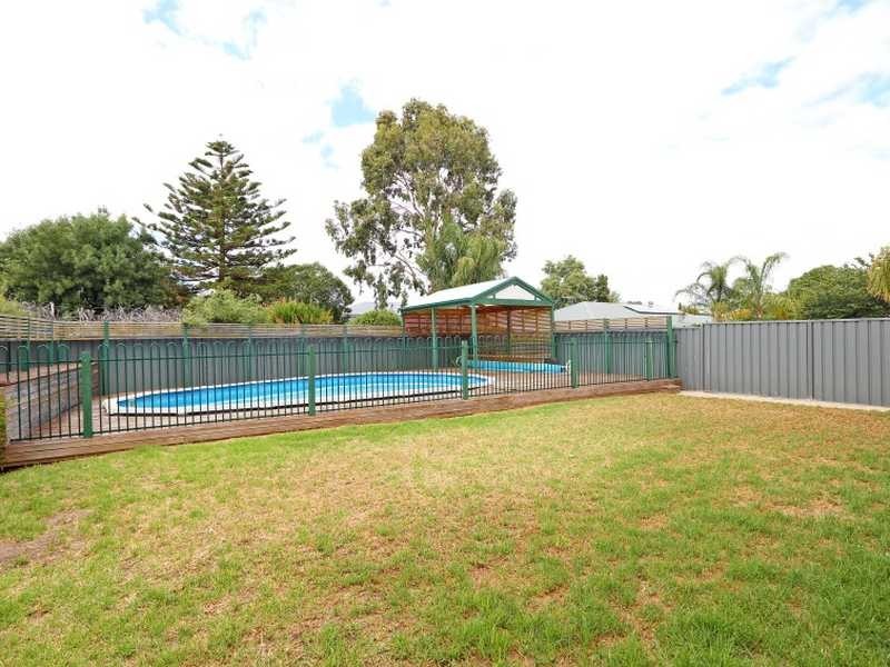 37 Gascoyne Ave, Hillcrest SA 5086