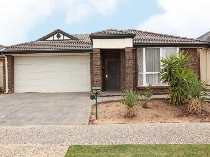 8 Mallard Cres, Mawson Lakes SA 5095