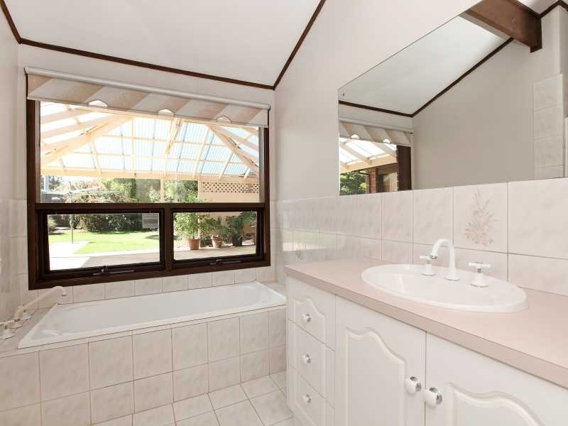 71 Orange Grove Circuit, Dernancourt SA 5075