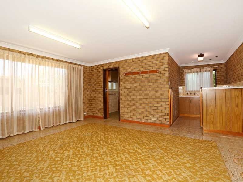 8 Norman Street, Findon SA 5023