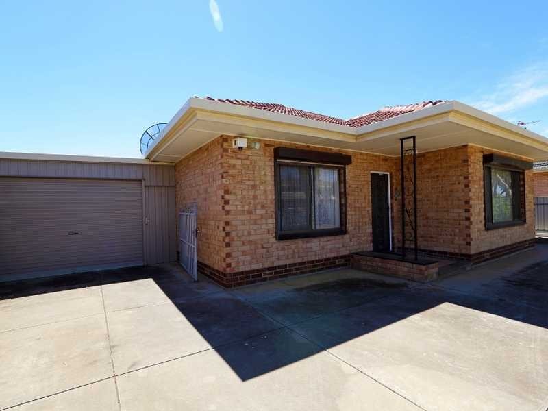 8 Norman Street, Findon SA 5023