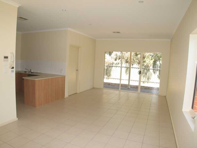 5/107 Commercial Road, Salisbury SA 5108