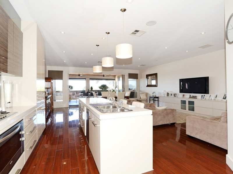 16b Glen Stuart Road, Magill SA 5072