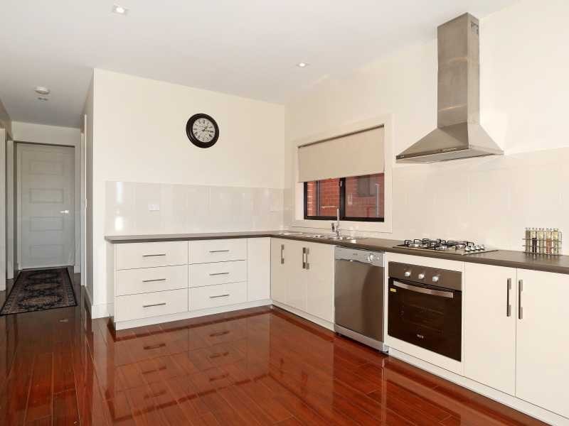 16b Glen Stuart Road, Magill SA 5072