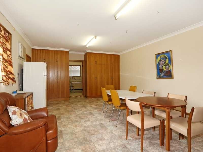 4 Philpott Avenue, Paradise SA 5075