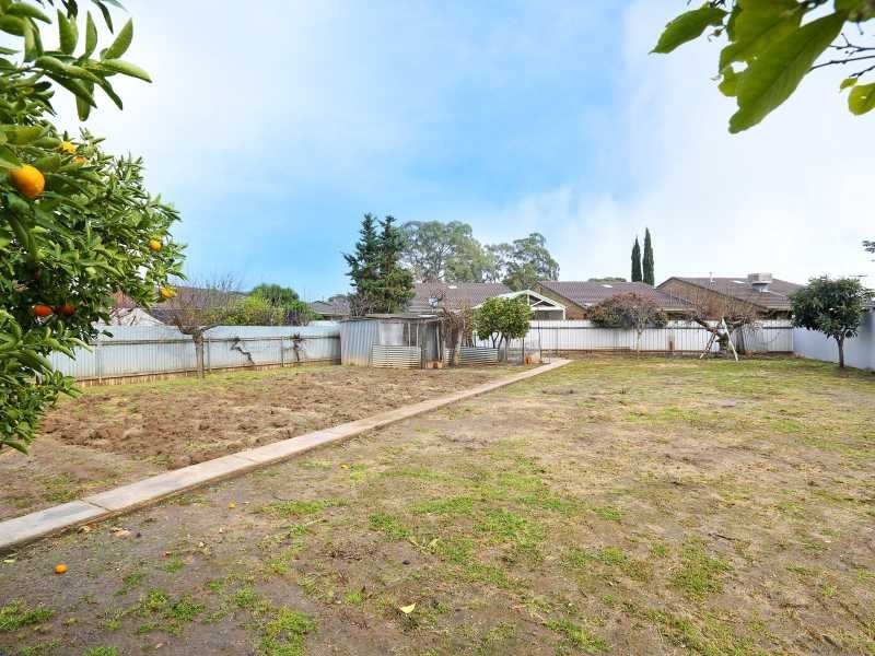 4 Philpott Avenue, Paradise SA 5075