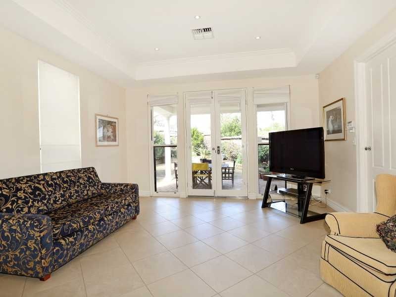 2 Woodcroft Ave, St Georges SA 5064