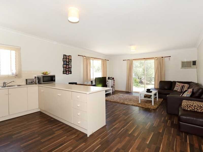 8a & 8b Pine Street, Campbelltown SA 5074