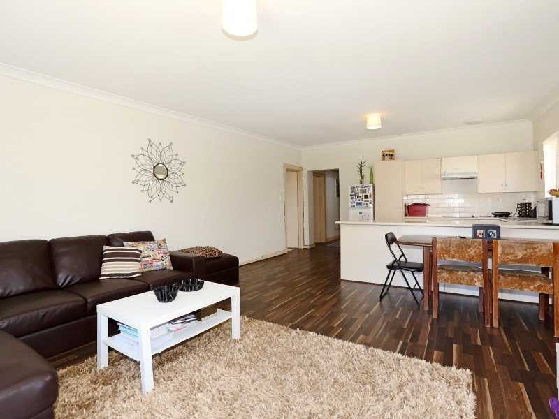 8a & 8b Pine Street, Campbelltown SA 5074