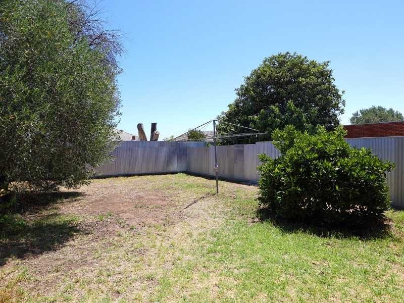 8a & 8b Pine Street, Campbelltown SA 5074