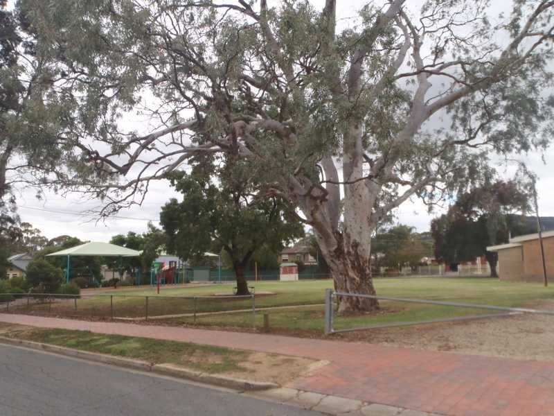 12 Bonvue Road, Rostrevor SA 5073