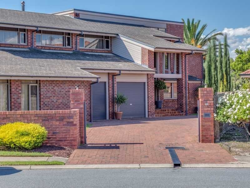 10 Kerr Grove, West Lakes SA 5021