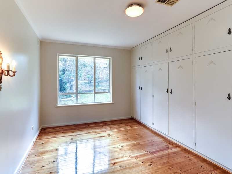 4 Sitters Memorial Drive, Burnside SA 5066