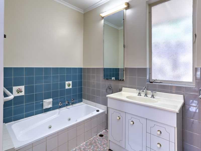 4 Sitters Memorial Drive, Burnside SA 5066