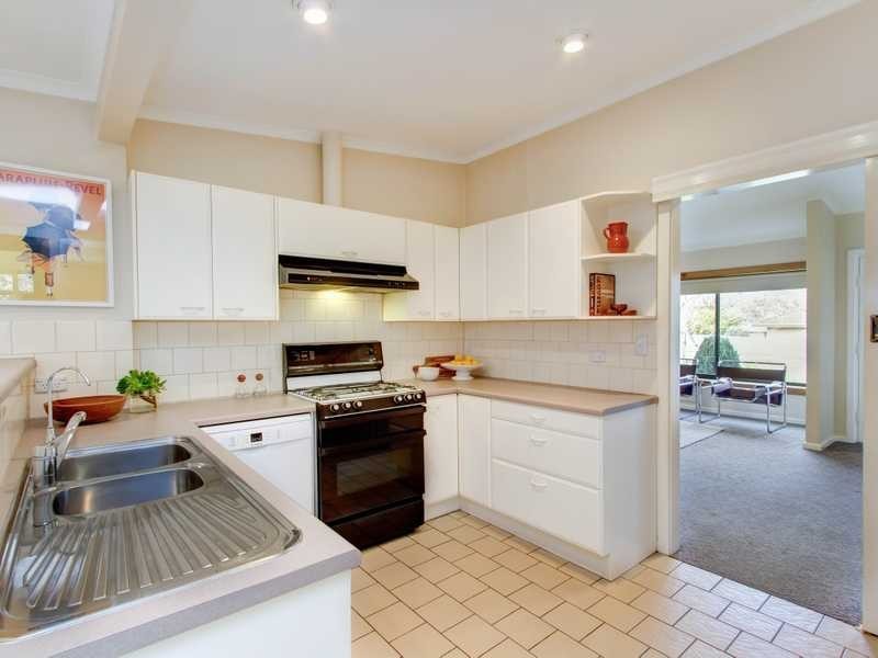 17 Lorenz Street, Campbelltown SA 5074