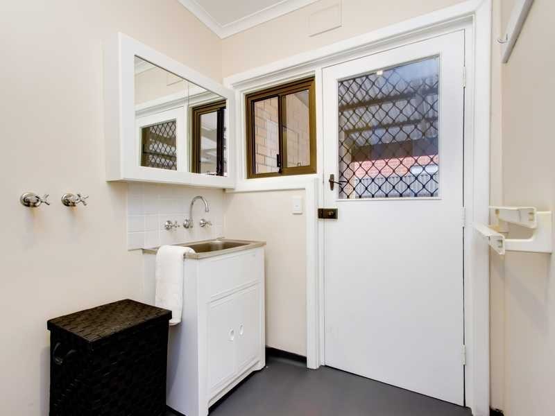 17 Lorenz Street, Campbelltown SA 5074