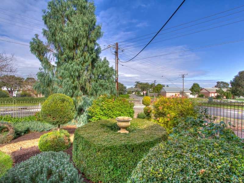 17 Lorenz Street, Campbelltown SA 5074