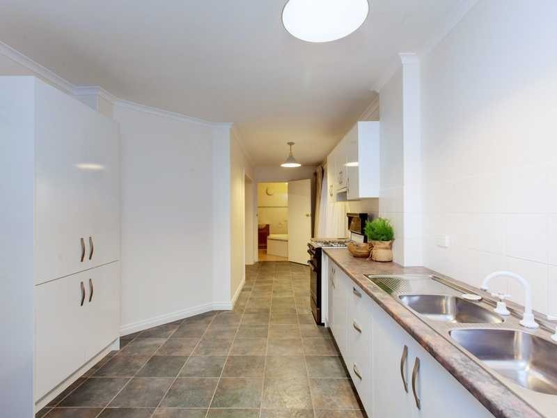 8 Waratah Way, Stonyfell SA 5066